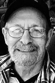 Tom Hinrichsen's Instagram, Twitter & Facebook