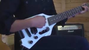 E membuka surat darimu am tapi apa yang aku terima e am sampulnya kosong belaka am e am apakah ini suatu pertanda am dm engkau dan aku akan dipisahkan. Chord Gitar Lagu Gerimis Mengundang Oleh Slam