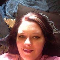 Amy Walling's Instagram, Twitter & Facebook