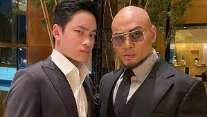 He is not dating anyone currently. Top 5 Of The Week Deddy Corbuzier Wants His Son To Convert Netral News