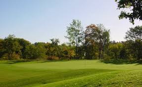Djursholms golfklubb är verksam i djursholm. Djursholms Golfklubb 9 Golf Course Information Hole19
