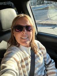 Anyone looking for a babysitter pm me if you are 😊