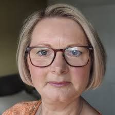 Recommends for the best sit in Indian restaurant in or around Falkirk please