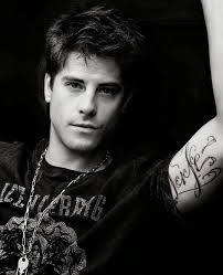 Biografías de famosos.: Luis Fernández