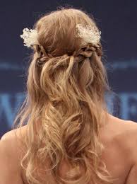 brautfrisur halboffen kommen sie mit stil unter die haube brautfrisur hochzeitsfrisuren hochzeitsfrisuren mittellanges haar