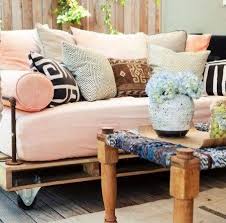 Sofas De Pallet 125 Modelos Fotos E Passo A Passo Diy Mobiliario De Exterior De Palete Assentos De Paletes Sofa De Pallets