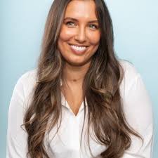 Really pleased to share that I won a Raise the Roof Award at our annual HR  event yesterday 🏆 🏠 and being nominated by my team makes this one  particularly meaningful! The