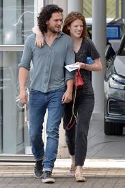 Born in aberdeen, and grew up in lickleyhead castle, the family's 15th century ancestral seat.her father is. Kit Harington And Rose Leslie Look So In Love During Their First Post Wedding Appearance