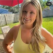 Linda Brunk's Instagram, Twitter & Facebook