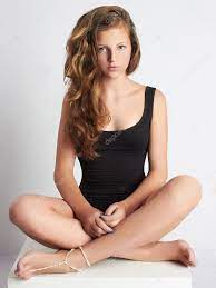 Beautiful teen girl — Stock Photo © photoagents 77108939