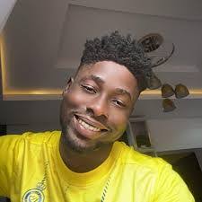 Mandy Skinner's Instagram, Twitter & Facebook