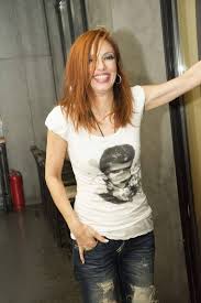 Μετά το διαζύγιό της από τον σαξοφωνίστα άλεξ φόστερ, με τον οποίο απέκτησε μια κόρη, τη λήδα, βρήκε ξανά τον έρωτα στο πρόσωπο ενός κτηνοτρόφου από τις. H Mat8ildh Maggira Egine Kokkinomalla Deite Thn Allagh Zinapost Gr