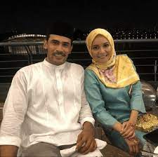 372 hits teka teki status perhubungan remy ishak dan tunangnya ezza yusof akhirnya terjawab apabila remy secara eksklusif membuat pengakuan kepada media itu kesilapan saya apabila orang berkata saya sudah kembali single selepas dua tahun kami bertun. Remy Ishak Akhirnya Mengaku Putus Tunang Dah Tau Ker