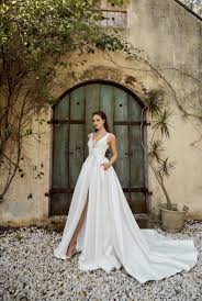 Leah da gloria bohème wedding dress collection. Leah Da Gloria Kennedy Dress Boheme Collection 2019 Second Hand Wedding Dress Save 42 Stillwhite