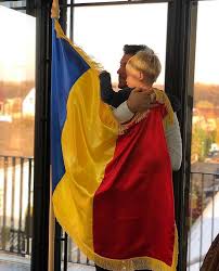 Pentru mine sunt de ajuns doua cuvinte: La Multi Ani Romania Discursul Lui Radu Cel Mare Pentru Romani Takayuki Japonezul Care A Ramas Cu Romania In Suflet A Trimis Si El Un Mesaj Sport Ro