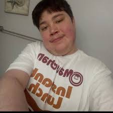 Alisha Slone's Instagram, Twitter & Facebook