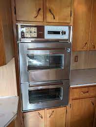 Brands covered include absocold admiral alliance laundry amana americana anaheim mfg asko avanti badger baycrest beaty beaumark blomberg bone crusher bosch broan caloric camco coldspot coronado. Beautiful 1960s Kitchen 1960s Kitchen Double Wall Oven Gas Oven