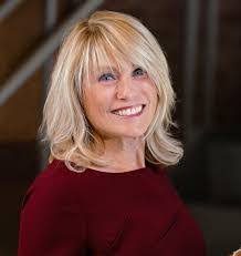 Suzanne Hutton's Instagram, Twitter & Facebook