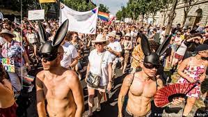 Die freiheit des einzelnen ist. Ungarn Nimmt Transsexuelle Ins Visier Ruckfall Ins Mittelalter Aktuell Europa Dw 20 05 2020