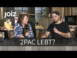 16 июн 2021 в 9:00. Lebt Tupac Shakur Noch Neue Geruchte Aufgetaucht Youtube