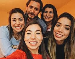 Daniela Gaxiola (@LDanielaGG)