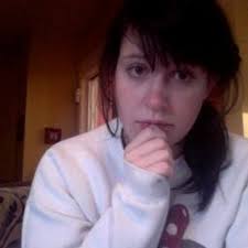 Rachel Macklin (@RawesomeRachel)