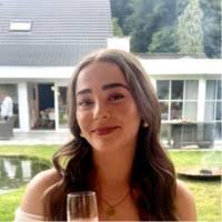 900+ 'Annique' profiles