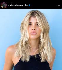 Gli hair cut per capelli biondi. Tagli Capelli Medi Autunno 2020 Foto Rigenerare La Chioma Dopo L Estate Amica