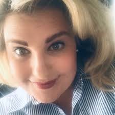 Lilian Roche's Instagram, Twitter & Facebook