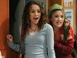 Under the alter ego lola luftnagle, she is also close friends with hannah montana and part of her entourage. 7 Times Miley And Lilly Were The Truest Friends On Hannah Montana Mtv