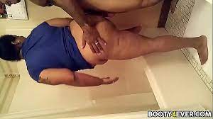 Bbw gets banged in the bathroom. Ebony Bbw Gets Fucked In Bathroom Ngebokep