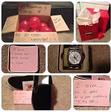 This sweet and romantic gift presented to the couple as a couple anniversary gift is indeed a smile bringing. What Are Some Good Ideas For One Year Anniversary Gifts Quora