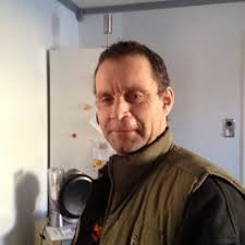 Peter Berglund (pebelack@)