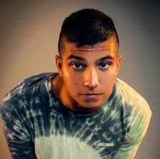 Andy Blue's Instagram, Twitter & Facebook