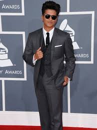Bruno mars was born in honolulu, hawaii, usa. Celebrity Heights How Tall Or Short Are The Biggest Stars