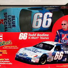 Check out our nascar photo selection for the very best in unique or custom, handmade pieces from our shops. Fishwish Racing Nascar Modellbausatz Model Kit