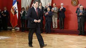 A pocos días de asumir el cargo, el ministro de cultura chileno, mauricio rojas presentó su renuncia, debido a la divulgación de declaraciones suyas donde tildaba de montaje el museo de la. Ministro De Las Culturas Mauricio Rojas Presento Su Renuncia Al Gobierno Cooperativa Cl