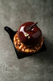 Cherry Petit Gateau Petit Gateau Cu Cirese Si Ciocolata Recette Recette Entremet Alimentation Gateau Foret Noire