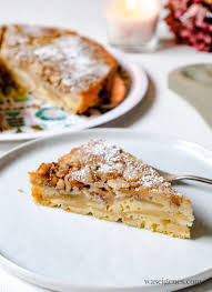 Rezept apfelkuchen mandeln rührteig äpfel und rosinen. Apfelkuchen Mit Walnussen Und Zimt Kopfuber Gebacken Was Eigenes