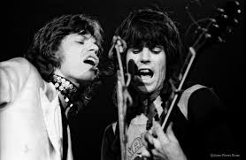 Memo from turner is a solo record by mick jagger, featuring the slide guitar by ry cooder, from the soundtrack of performance, in which jagger played the. Mick Jagger Et Keith Richards By Jean Pierre Roux 1970 Photography Artsper 46188