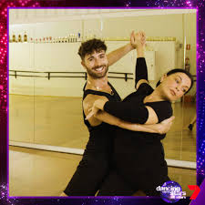The sweet moment kyly clarke's daughter kelsey lee, five, presents her with a rose after she takes to the floor on dancing with the stars: Dancing With The Stars Dancingau Kyly Clarke Flashback Facebook