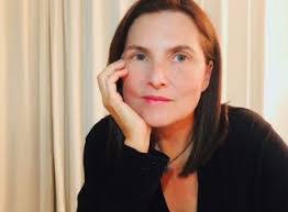 Joann Willette's Instagram, Twitter & Facebook