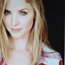 Candace Moon-Counts (@mooncounts)