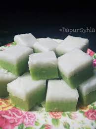 Kue talam dibuat dari tepung beras. Kuali Mama Resepi Kuih Talam Pandan Bahagian Facebook