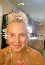 Angela Deem's messy home