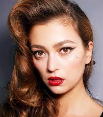 French women never overdo their look. 6 French Makeup Tips Parisian Women Swear By