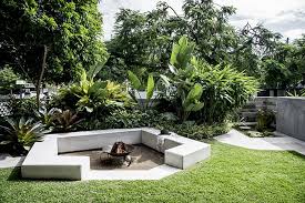 Creating A Garden Sanctuary Queensland Homes Magazine Garden Landscape Design Front Yard Garden Design Tropical Landscape Design