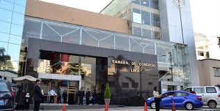 La escuela de negocios de la cámara nacional de comercio del perú es el estamento responsable de diseñar e implementar los diversos programas de capacitación, los cuales se llevan a cabo a través de diplomados especializados. La Camara La Revista De La Ccl