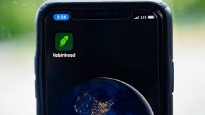 What are the risks involved with robinhood? Retail Trading App Robinhood S Value Tops 11bn On New Fundraising Financial Times