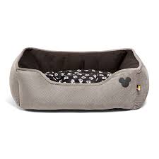 Perfect for cats and dogs, the soft and cozy home provides 360 degrees of comfort and security, with mickey for company. Gifts For Pets Shopdisney